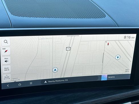 Used 2025 Hyundai Santa Fe Limited image 23