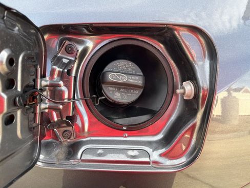 Used 2025 Toyota RAV4 XLE w/ Convenience Package image 42