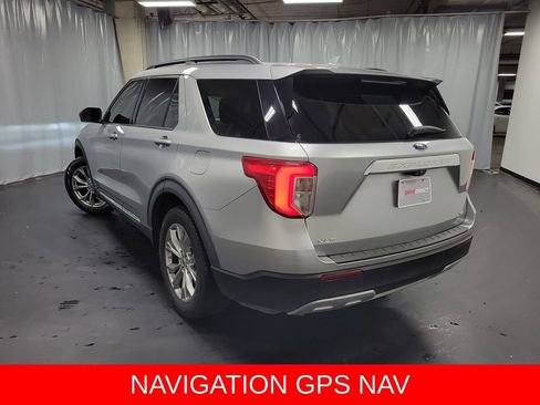 Used 2020 Ford Explorer XLT w/ Equipment Group 202A image 7