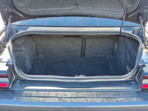 Used 2022 Dodge Challenger SXT w/ Driver Convenience Group image 6