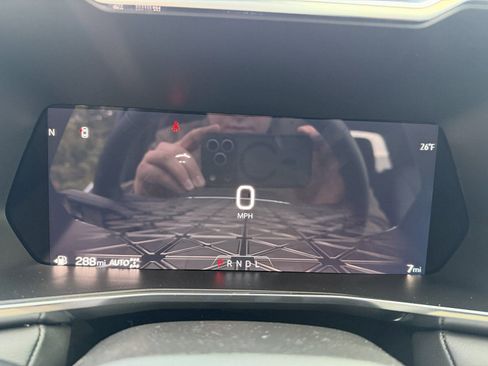 New 2026 GMC Canyon Elevation w/ Convenience Package image 21