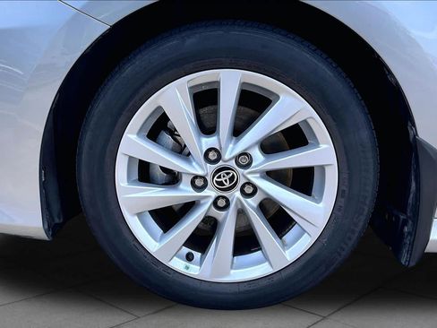 Used 2023 Toyota Camry LE FWD image 11