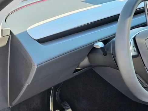 Used 2026 Tesla Model Y Long Range image 16