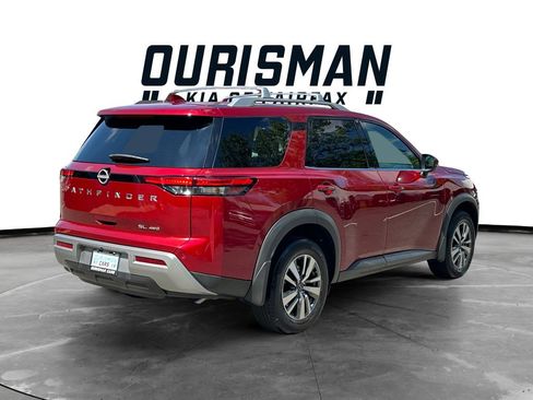 Used 2023 Nissan Pathfinder SL AWD/4WD image 6