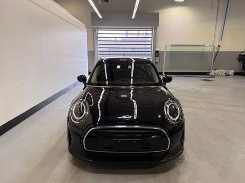 Used 2022 MINI Cooper 4-Door Hardtop w/ Storage Package image 8