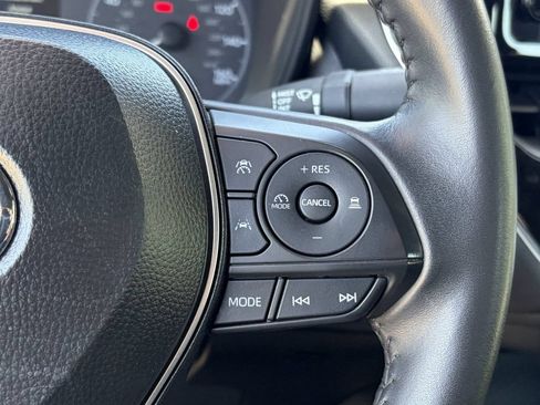 Certified 2025 Toyota Corolla SE FWD image 39