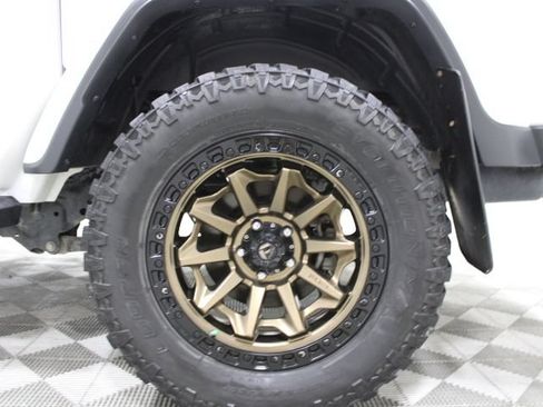 Used 2021 Jeep Gladiator Sport AWD/4WD image 43