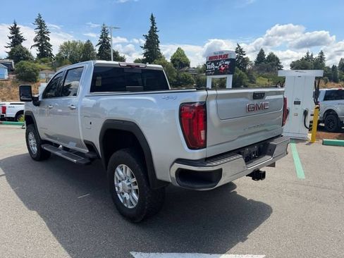 Used 2020 GMC Sierra 3500 SLT w/ SLT Premium Plus Package AWD/4WD image 2