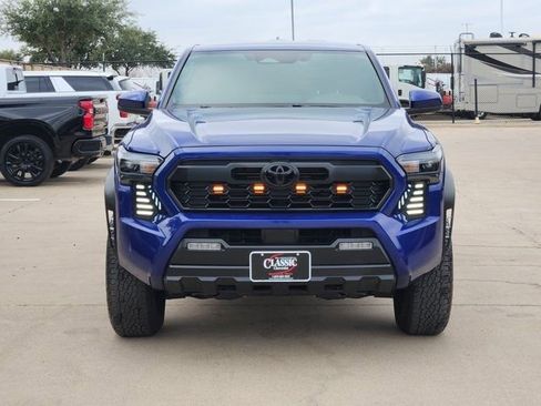 Used 2024 Toyota Tacoma TRD Off-Road image 10