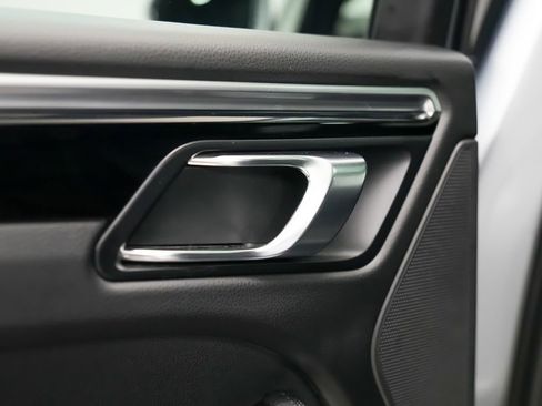 Used 2021 Porsche Macan S AWD/4WD image 15