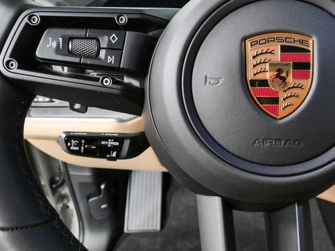 New 2026 Porsche Cayenne Coupe AWD/4WD image 10