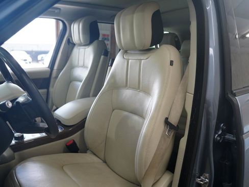Used 2020 Land Rover Range Rover HSE AWD/4WD image 25