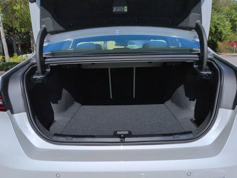 New 2026 BMW i5 eDrive40 image 13