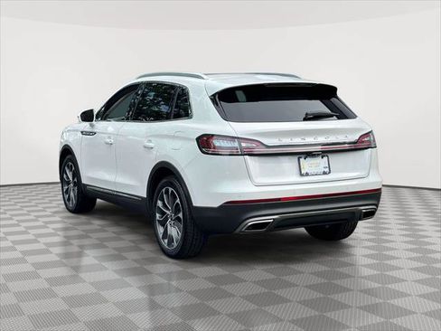 Used 2023 Lincoln Nautilus Reserve AWD/4WD image 5