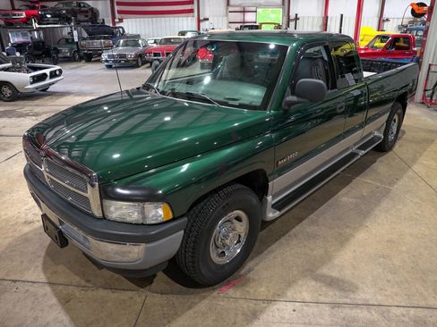 Used 1998 Dodge Ram 2500 Truck 2WD Quad Cab image 15