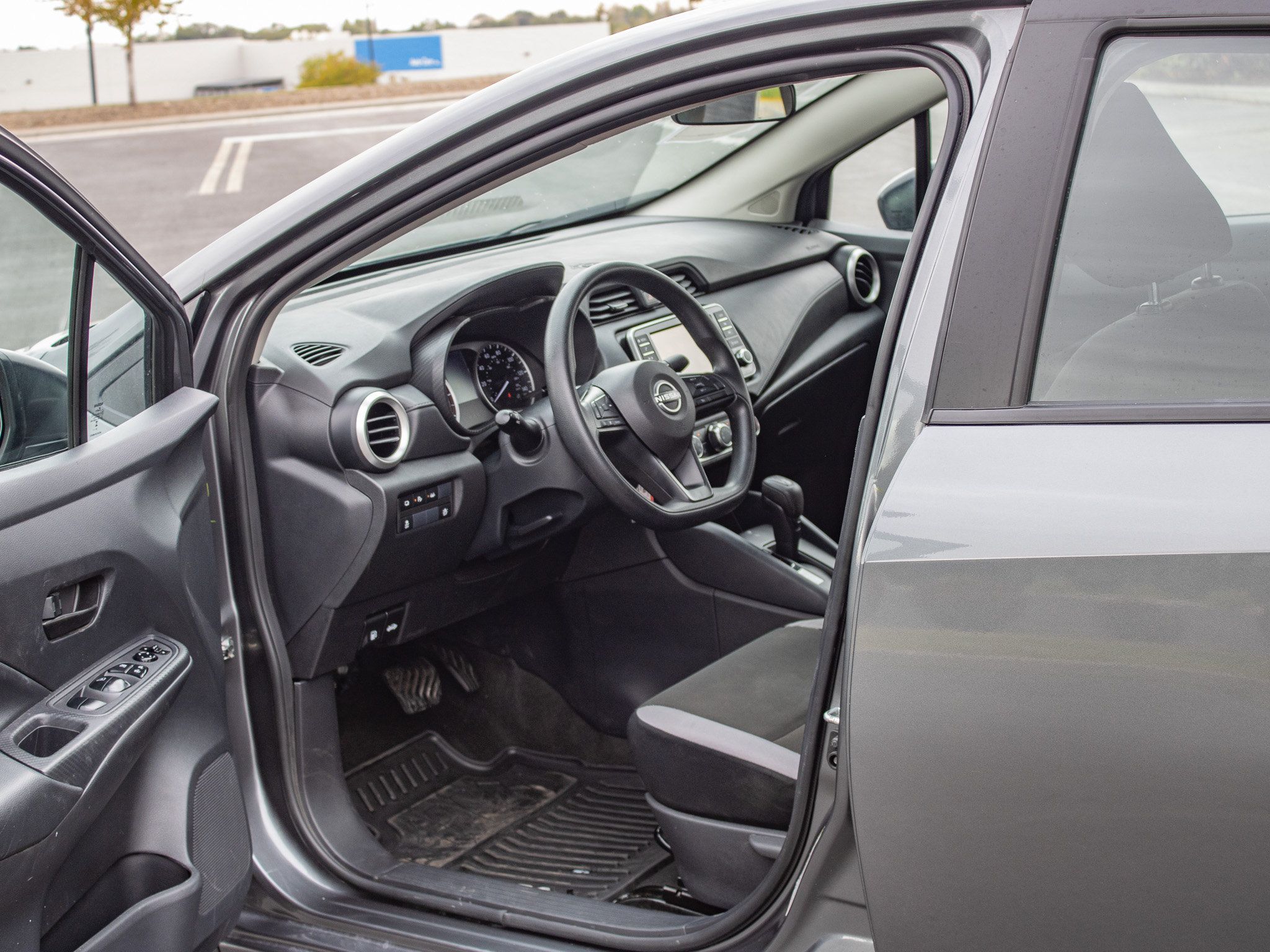 Used 2025 Nissan Versa S w/ Trunk Package FWD image 22