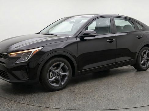 Used 2025 Kia K4 LXS FWD image 3