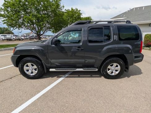Used 2011 Nissan Xterra S AWD/4WD image 2