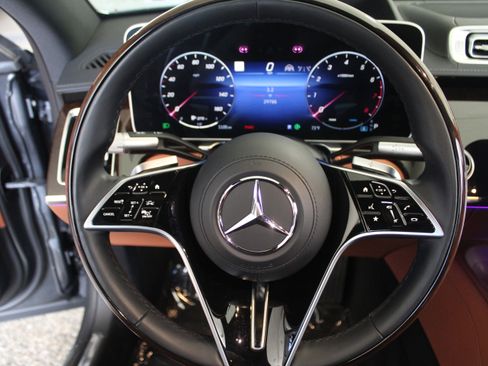 Certified 2023 Mercedes-Benz S 580 4MATIC Sedan image 17