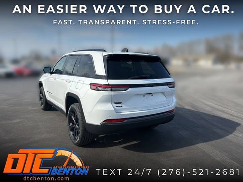 New 2026 Jeep Grand Cherokee Limited w/ Limited Altitude Package AWD/4WD image 5