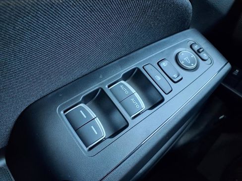 Certified 2025 Honda Civic Sport image 10