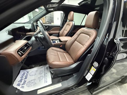 Used 2026 Lincoln Aviator Reserve w/ Jet Appearance Package AWD/4WD image 10