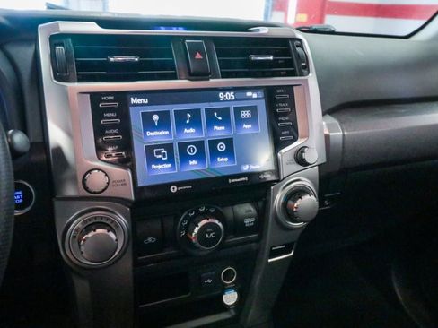 Used 2020 Toyota 4Runner SR5 Premium w/ Moonroof Package RWD image 15