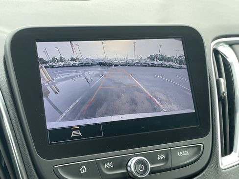 Used 2024 Chevrolet Malibu LT FWD image 25