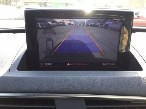 Used 2015 Audi Q3 2.0T Prestige w/ Prestige Package image 30