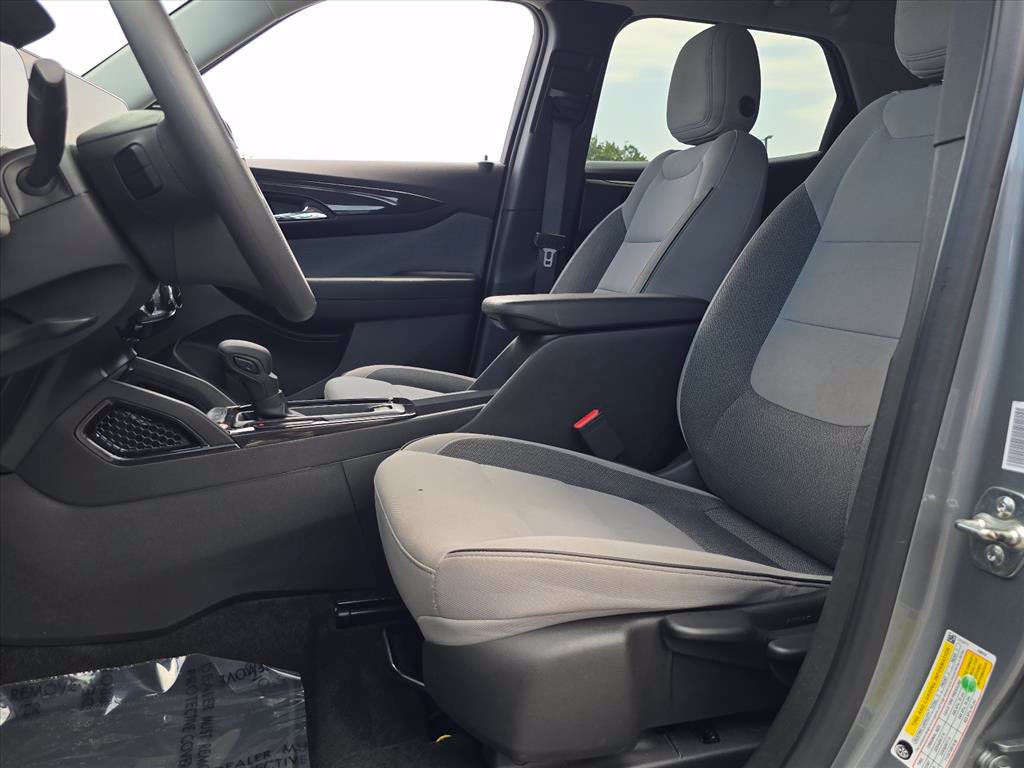 Used 2025 Chevrolet TrailBlazer LT AWD/4WD image 16