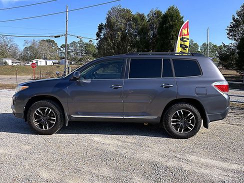 Used 2013 Toyota Highlander SE image 4