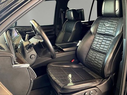 Used 2023 Cadillac Escalade Sport Platinum w/ LPO, ONYX Package image 12