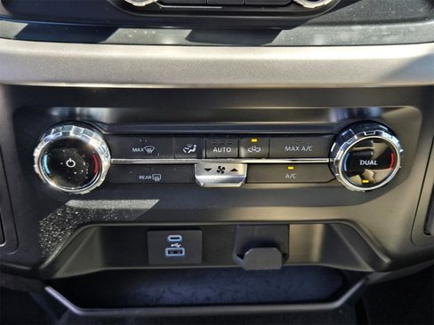 Used 2022 Ford F150 XLT w/ Equipment Group 301A Mid image 17