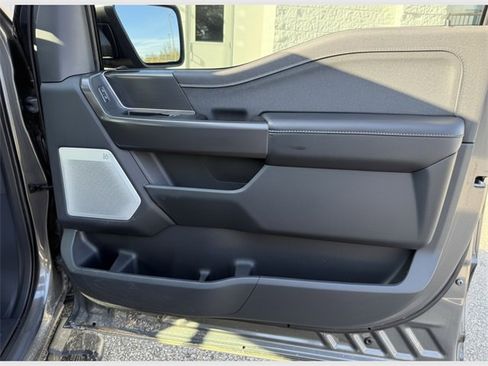 Used 2025 Ford F150 Lariat w/ Equipment Group 502A High image 17