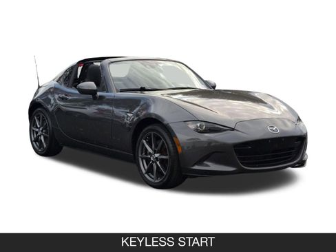 Used 2017 MAZDA MX-5 Miata RF Grand Touring image 2