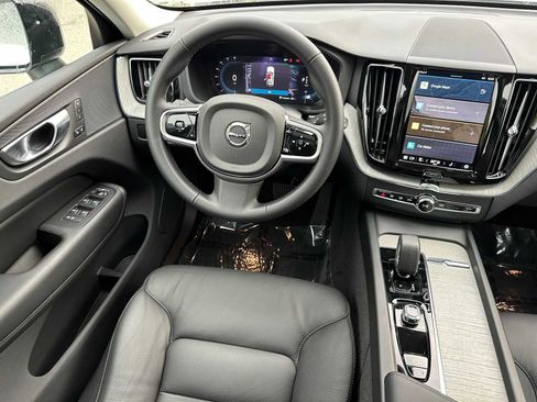 Used 2025 Volvo XC60 B5 Plus w/ Protection Package Premier image 17