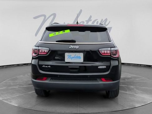 Used 2022 Jeep Compass Latitude AWD/4WD image 7