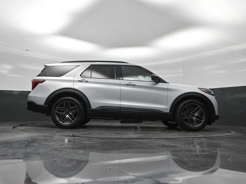 New 2026 Ford Explorer ST w/ Sun And Sound Package AWD/4WD image 34