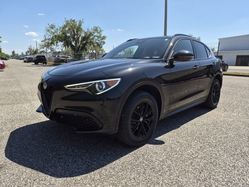 Used 2022 Alfa Romeo Stelvio Sprint RWD image 7