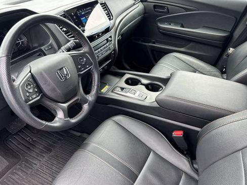 Certified 2024 Honda Passport TrailSport image 12