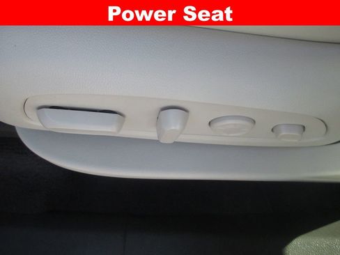Used 2024 Buick Enclave Avenir FWD image 30