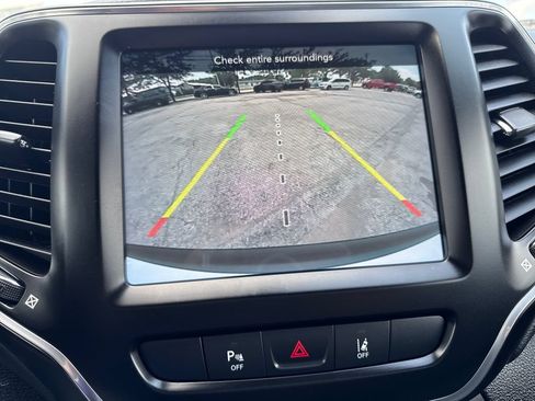 Certified 2021 Jeep Cherokee Latitude Lux 80th Anniv w/ Quick Order Package 26U 80TH AWD/4WD image 26