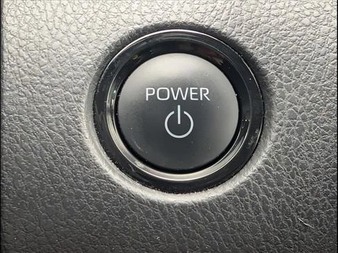 Used 2025 Toyota Camry LE FWD image 11