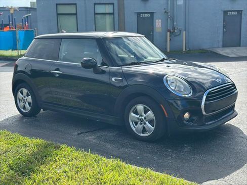 Used 2016 MINI Cooper 2-Door Hardtop FWD image 9