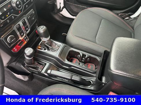 Used 2021 Jeep Wrangler Rubicon w/ LED Lighting Group image 27
