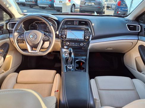 Used 2016 Nissan Maxima 3.5 SL w/ Interior Lighting Package image 6