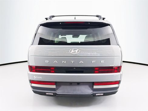 Used 2025 Hyundai Santa Fe Limited AWD/4WD image 6
