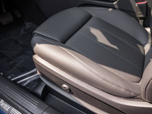 New 2025 Mercedes-Benz GLB 250 GLB 250 image 36