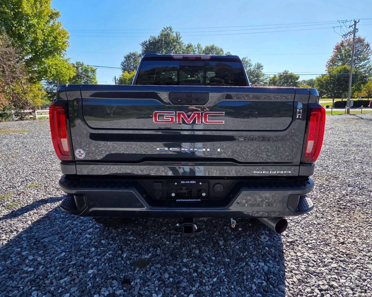 Used 2021 GMC Sierra 3500 Denali w/ Denali Ultimate Package AWD/4WD image 7