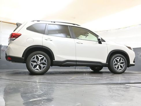Certified 2023 Subaru Forester Premium image 46
